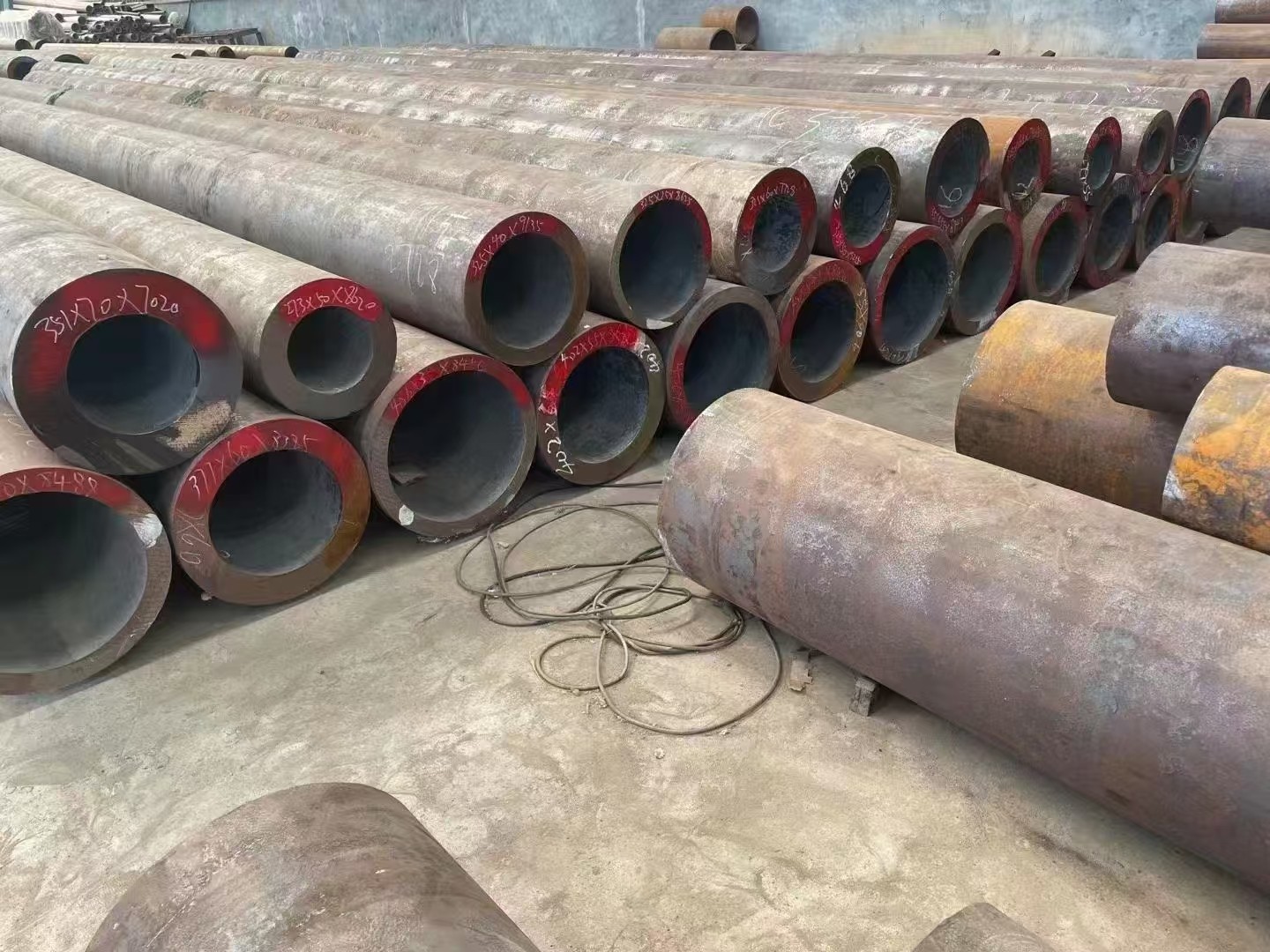 阿克苏地区无缝钢管切割定尺切割加工方矩管 - 厂家